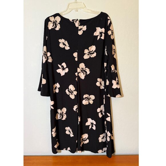 Tommy Hilfiger Black/White Floral dress with medium length flare sleeves - Picture 6 of 6
